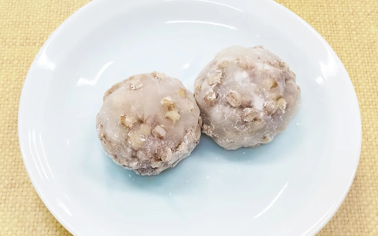 紫もち麦団子の豚汁