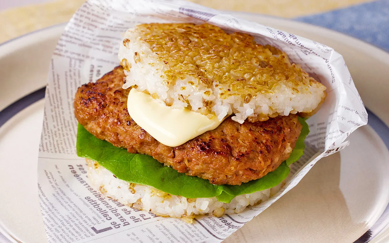 紫もち麦の照り焼きライスバーガー